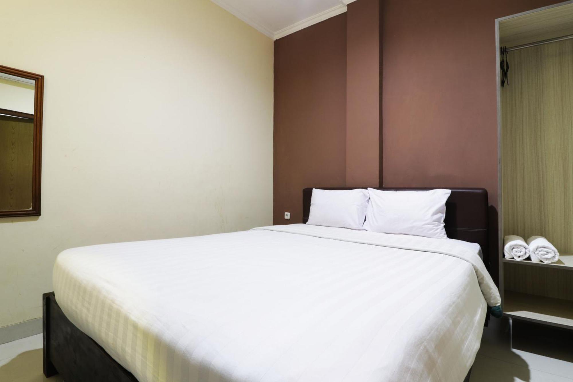 Hotel Istana Bungur Jakarta Buitenkant foto