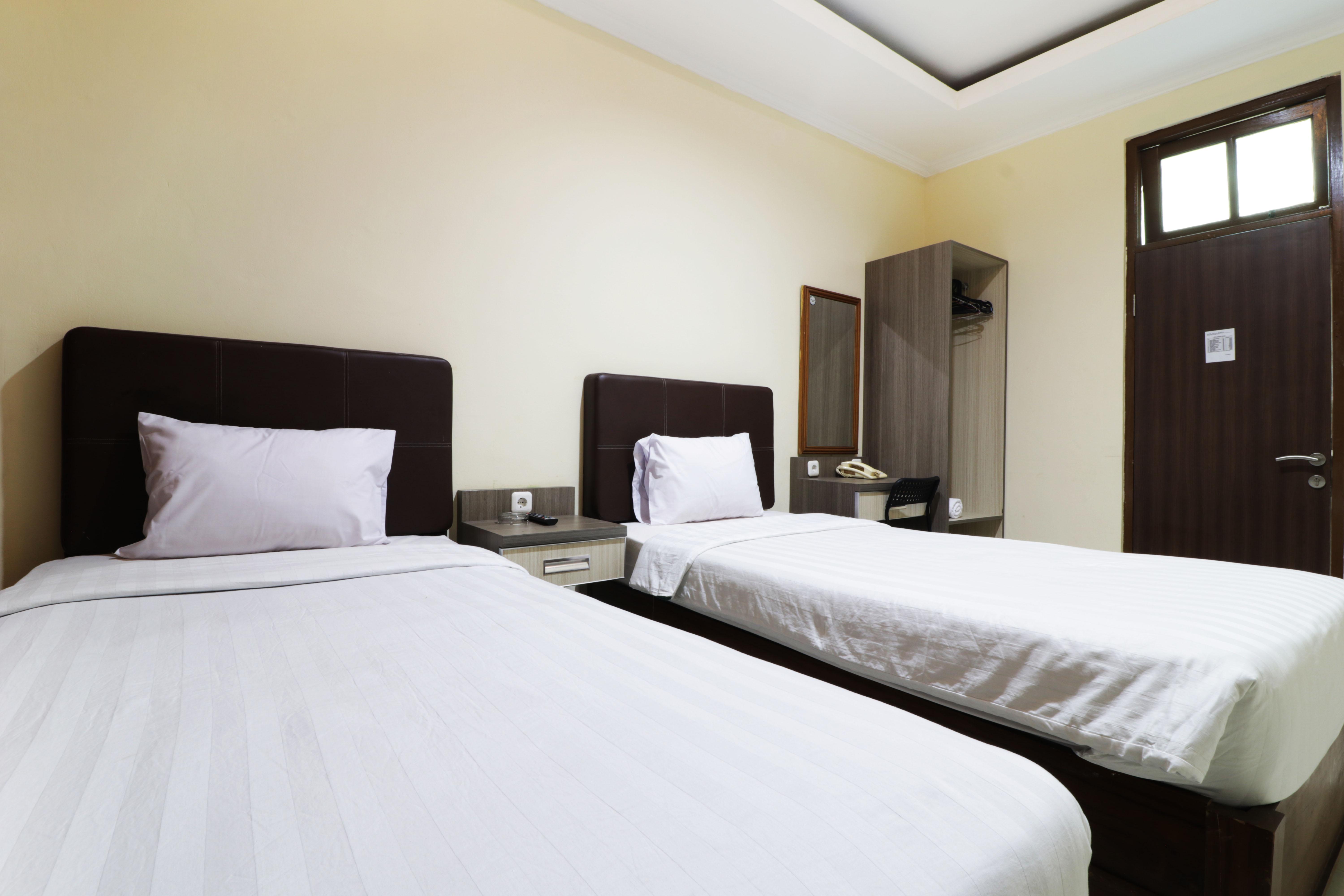 Hotel Istana Bungur Jakarta Buitenkant foto